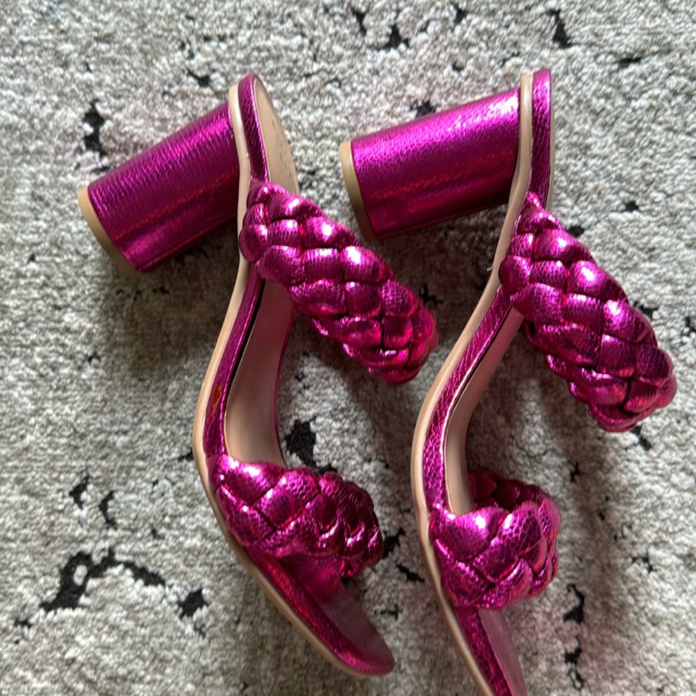 Pink Heels - Picture 6 of 7